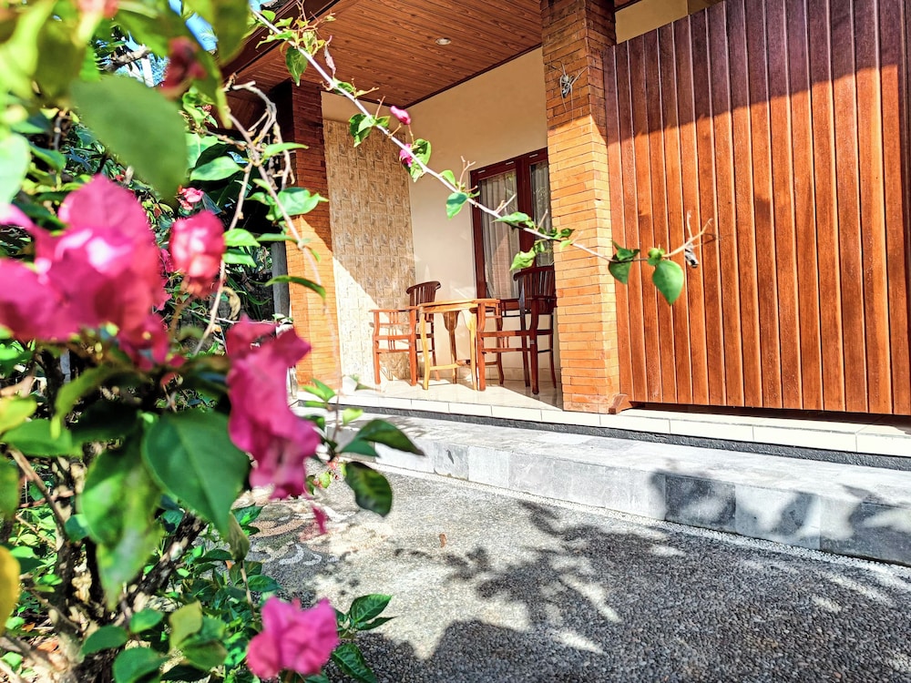 Double Room - Photo 9