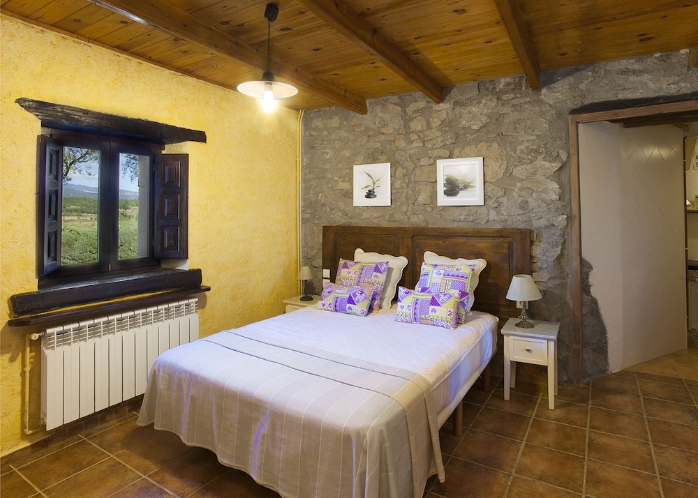 House, 3 Bedrooms, Terrace, Mountain View photo 2