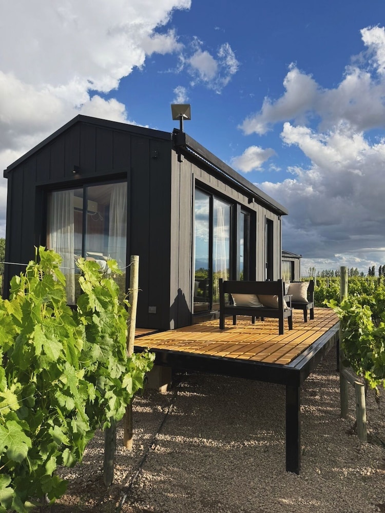 Deluxe Cabin, Vineyard View photo 1