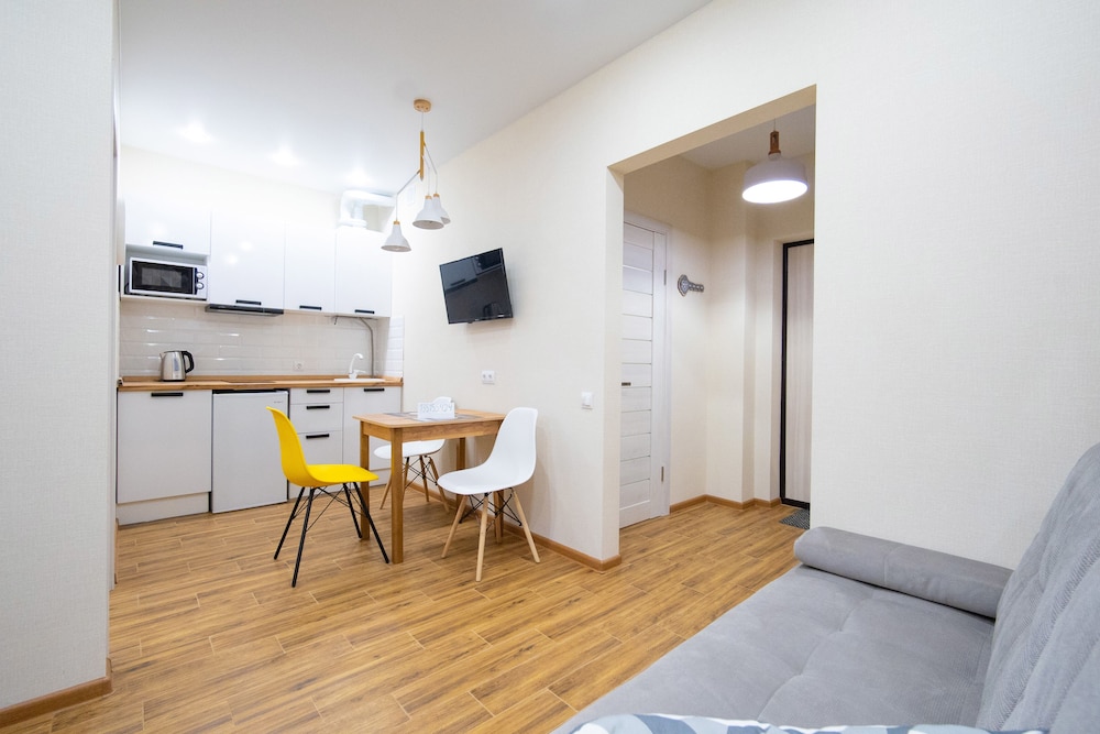 Apartment photo 2