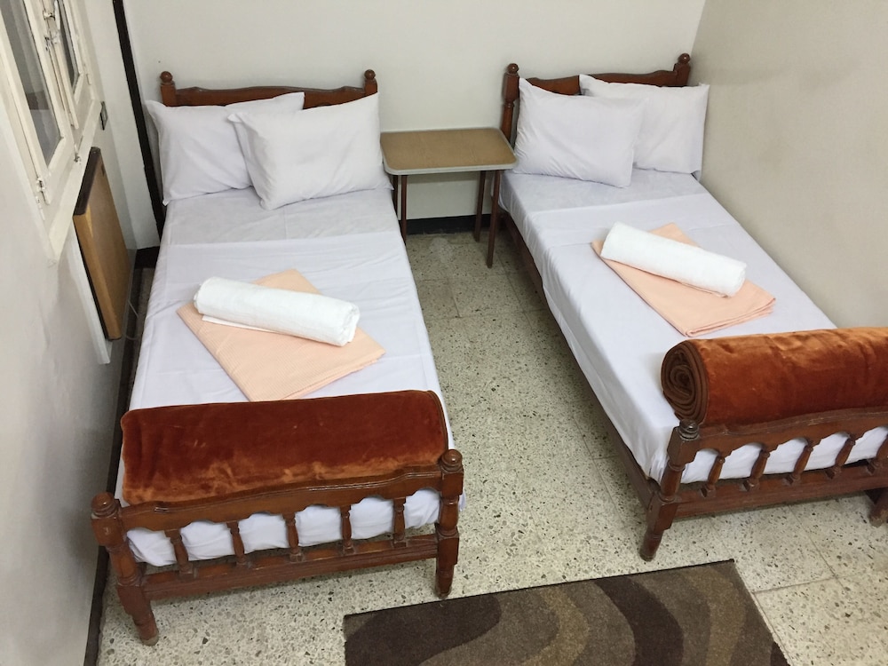 Basic Twin Room, 2 Twin Beds, City View photo 1