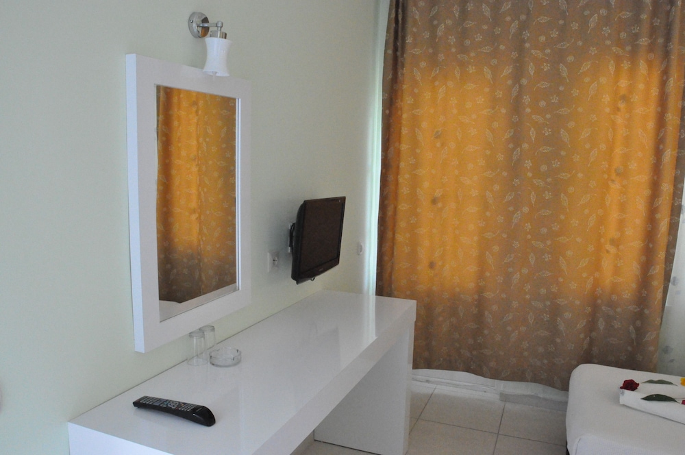 Standard Double Room photo 3