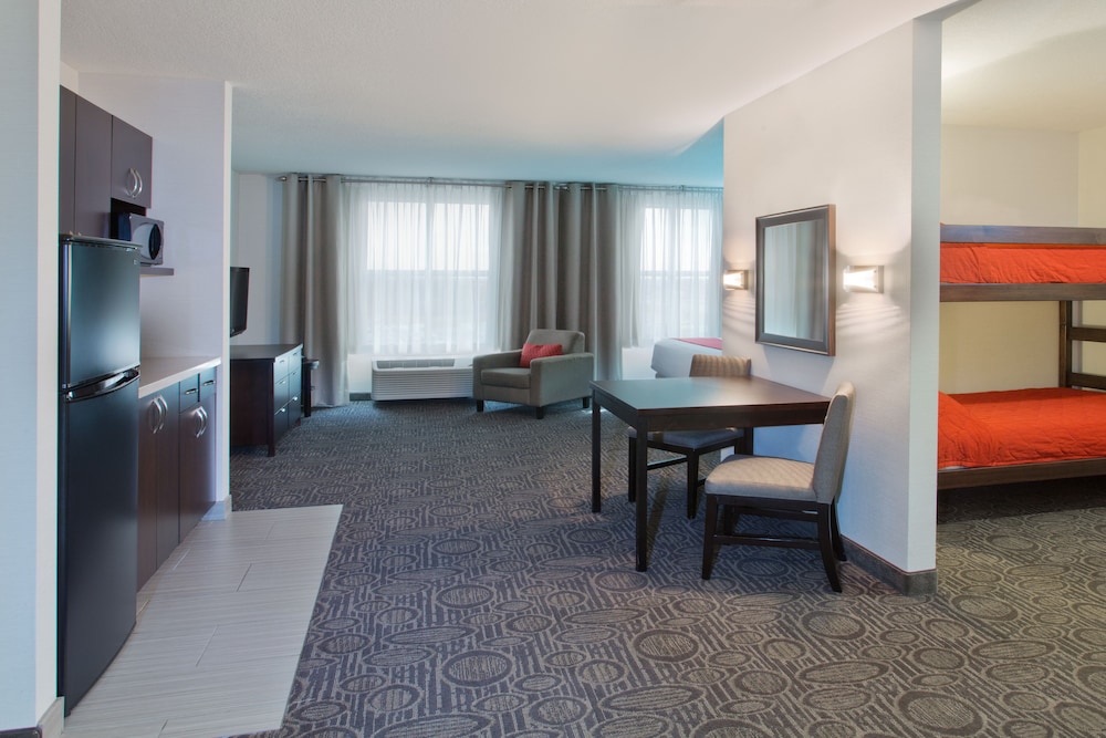 Family Room, Multiple Beds - Photo 1