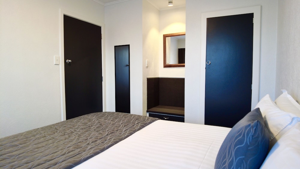 Comfort Suite photo 2