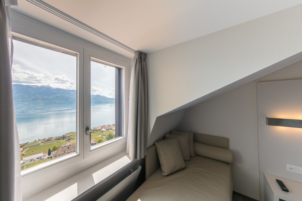 Twin Room, Lake View - Photo 5
