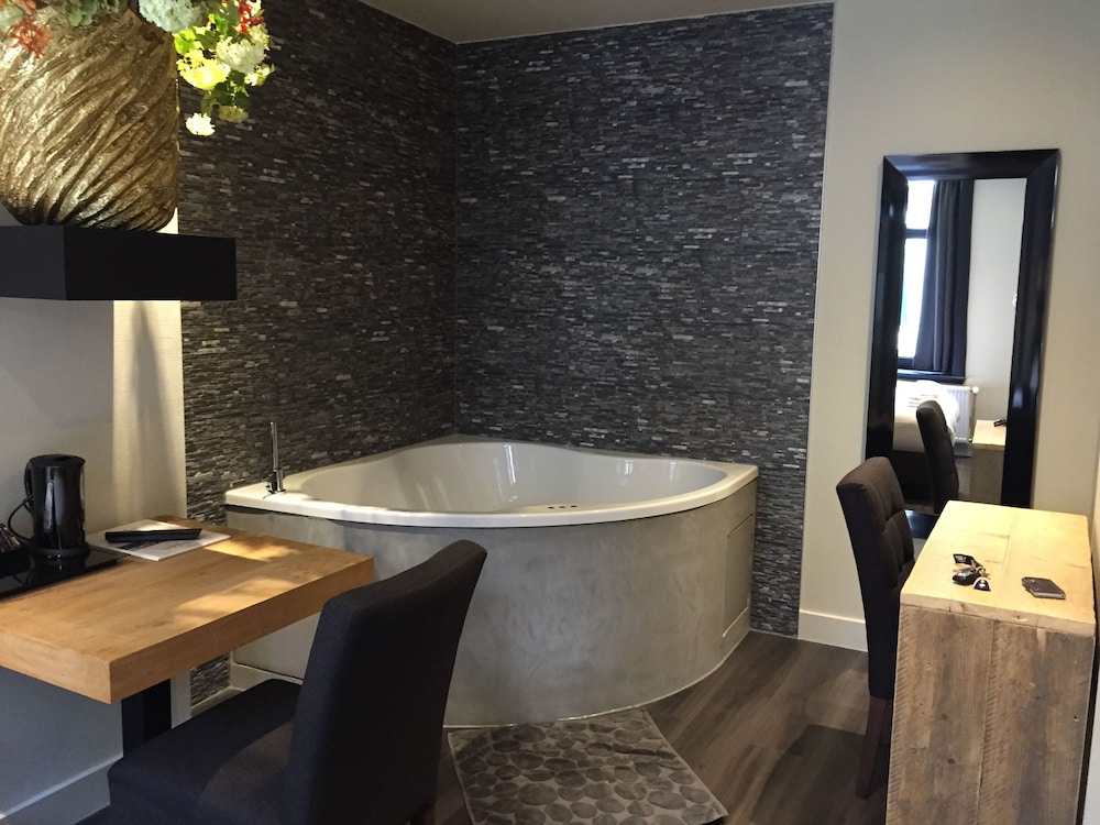 Tweepersoons Deluxe Whirlpool photo 2