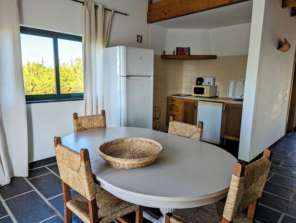 Family Apartment, 1 Bedroom, Partial Ocean View photo 2