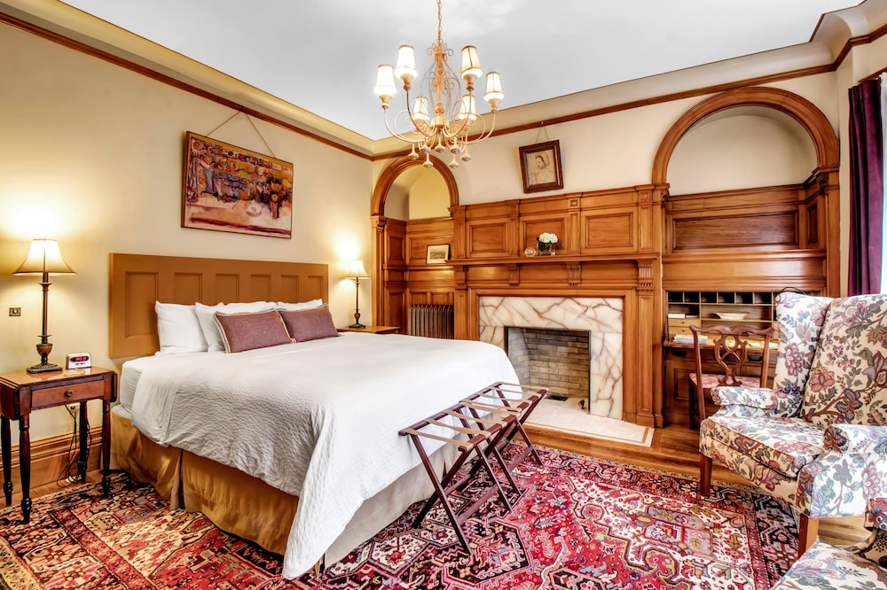 Sarah Dutro Suite