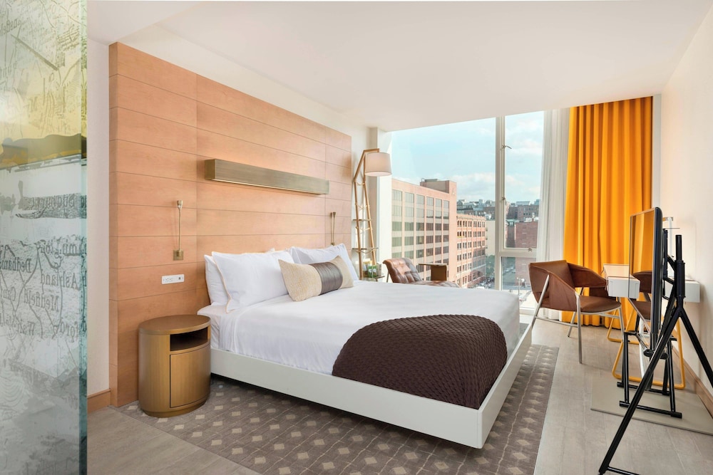 Classic Room, 1 King Bed (Hearing Accessible)