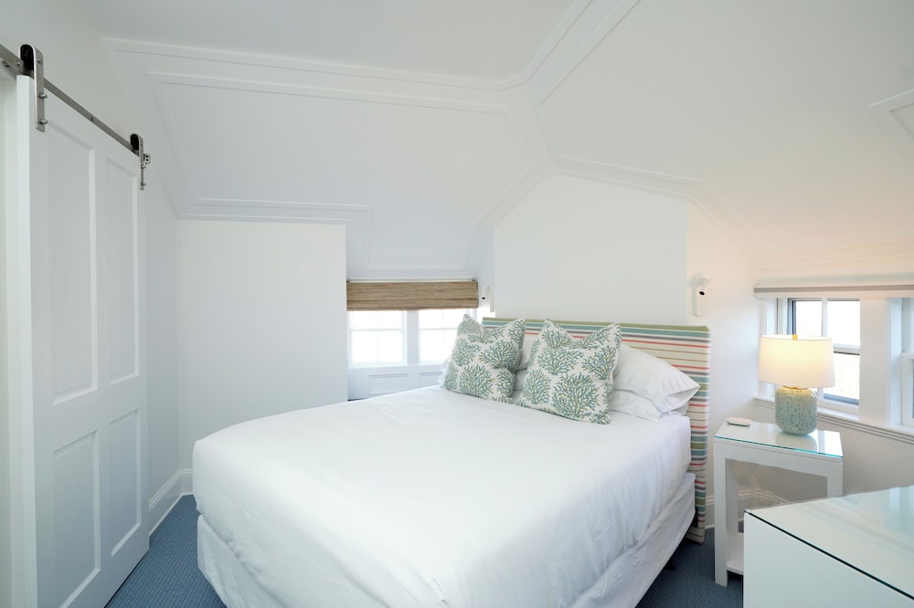 Standard Room photo 2