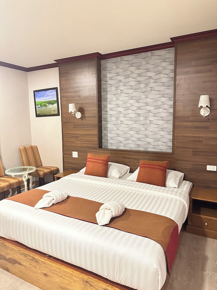 Deluxe Room Lake View photo 1