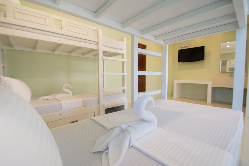 Shared Dormitory, Men only (6 Beds) photo 2