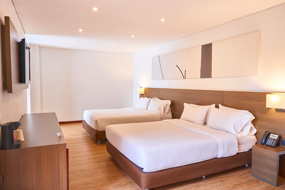 Superior Double Room, 2 Queen Beds