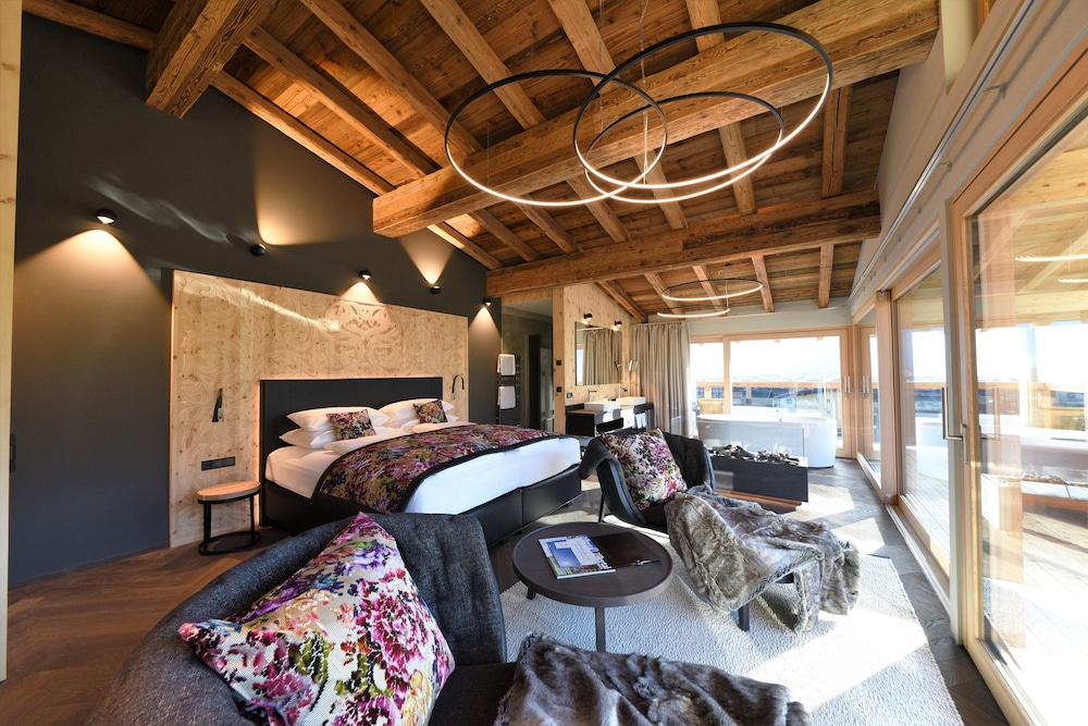 Penthouse Suite (Bergfeuer), Mountain View, Terrace, Sauna, Whirlpool photo 1