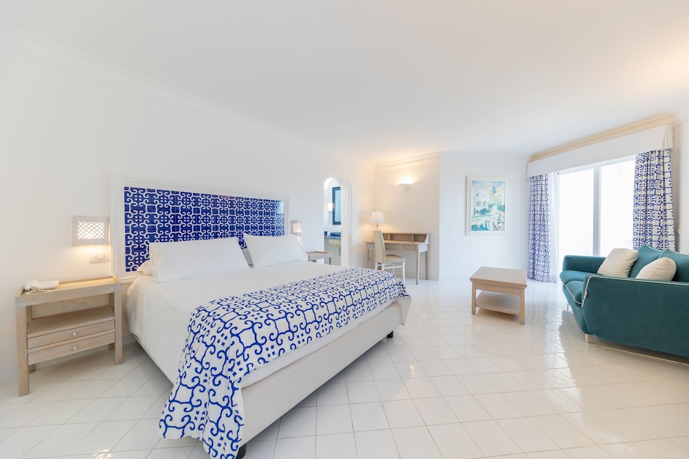 Superior Double Room, Partial Sea View