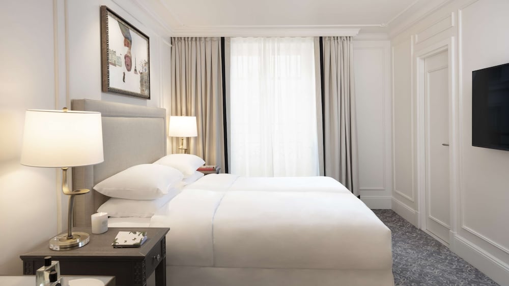 Two Twin Beds (Non Smoking)