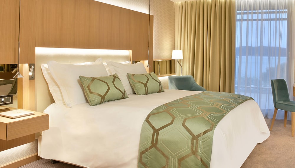 Premium Room, Sea View - Photo 3