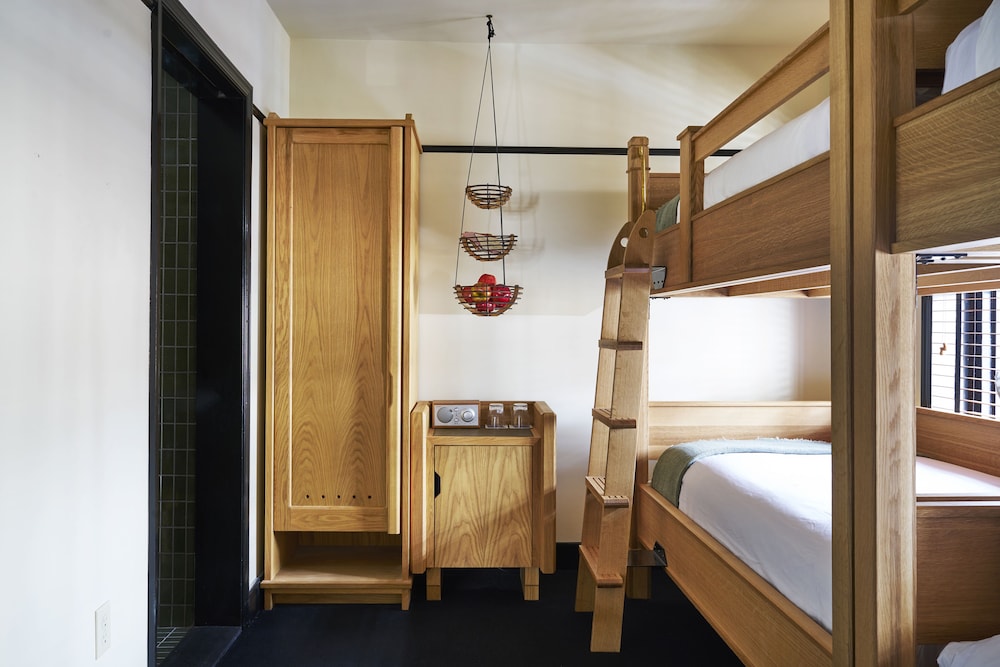 Gallery Suite