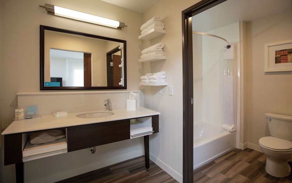 Studio, 2 Queen Beds, Kitchenette photo 2