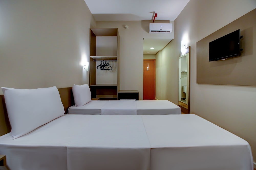 Standard Room photo 2