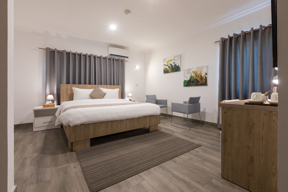 Executive Single Room, 1 Queen Bed, Non Smoking, Garden View