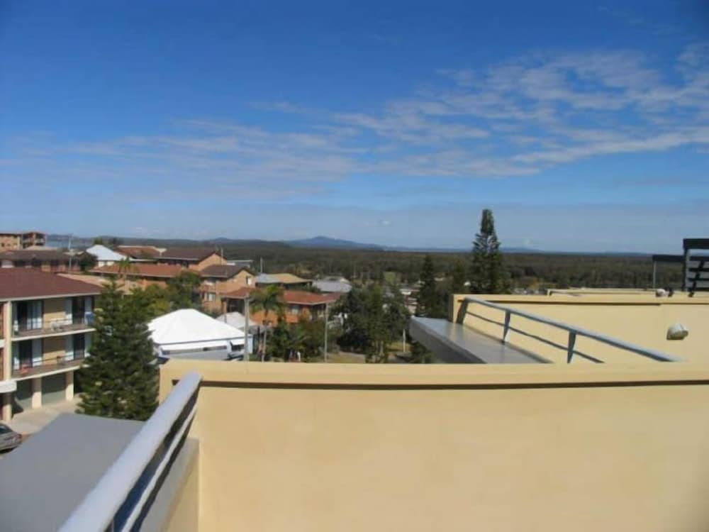 Seaspray Apartment 5 (3 night min) photo 2