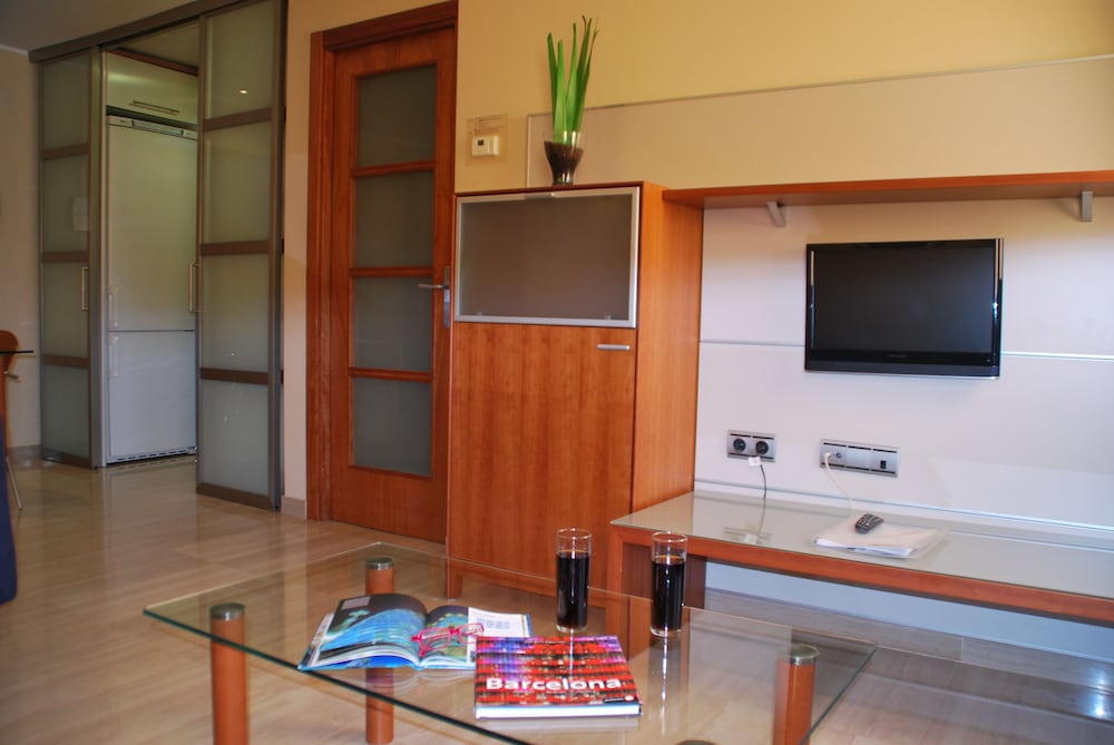 City Apartment (3 pax) photo 2