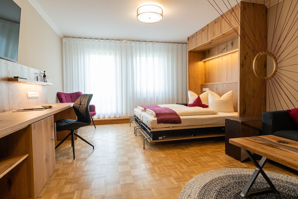 Deluxe Suite photo 2