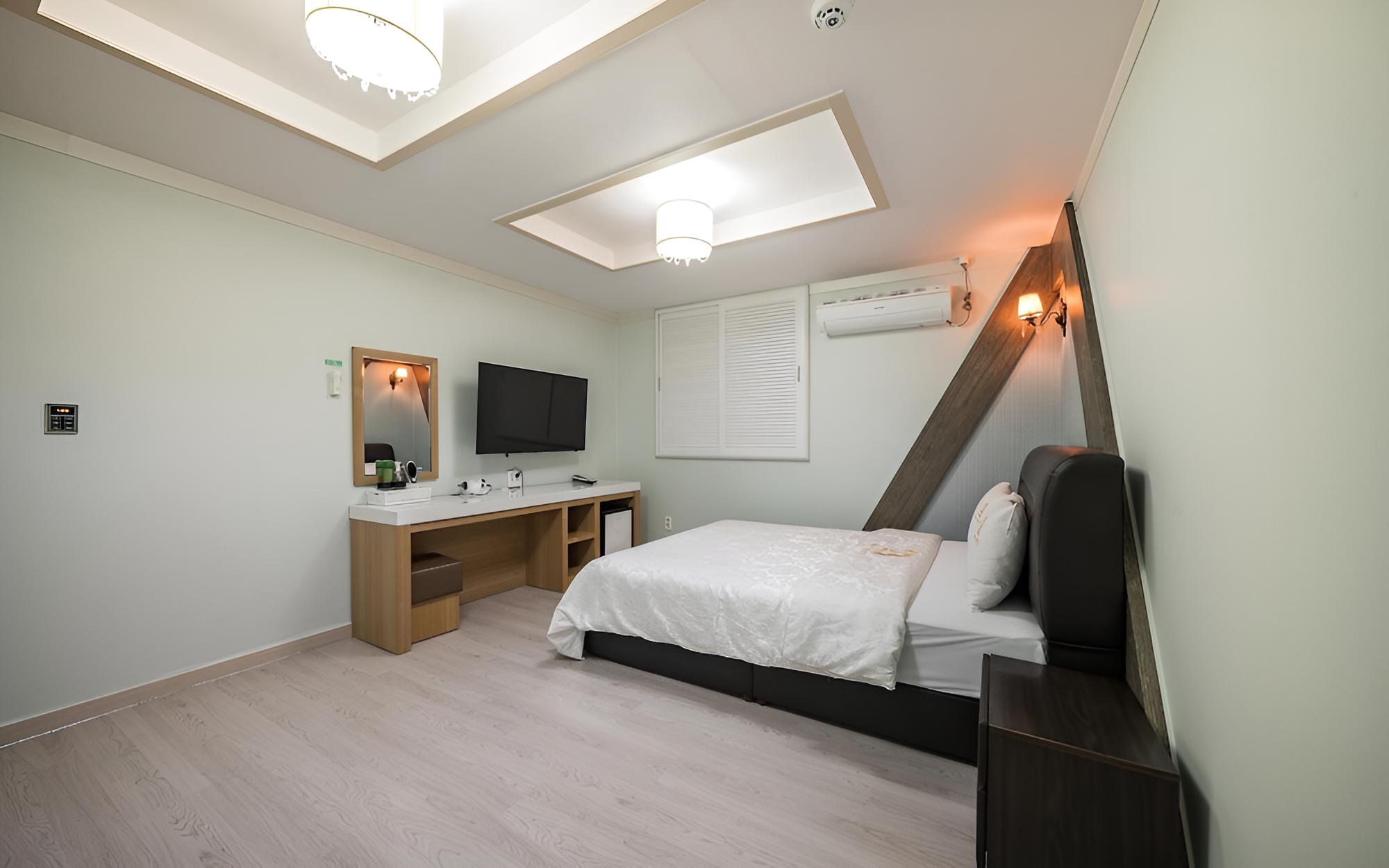 Room (Special Room) - Photo 4