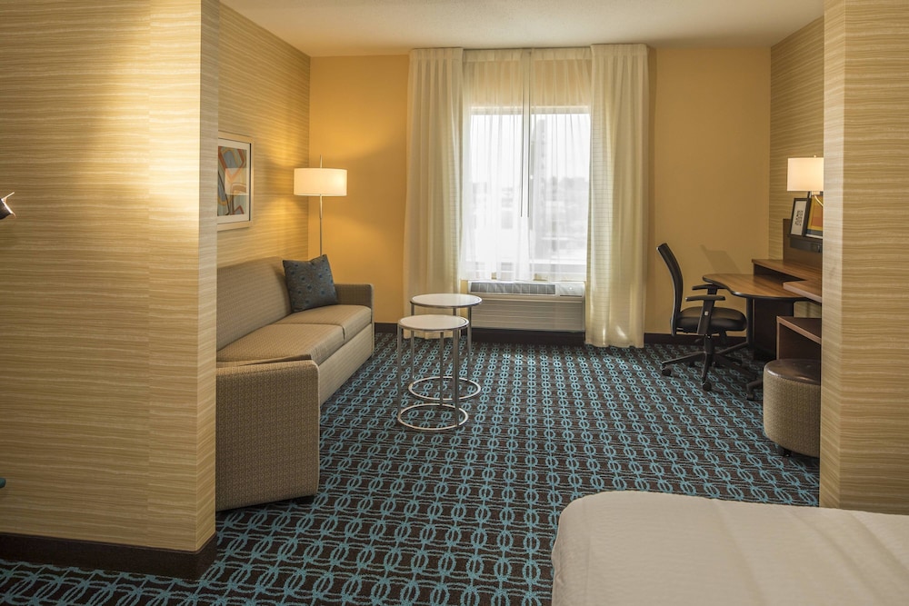 Suite, Multiple Beds (Hearing Accessible) photo 3