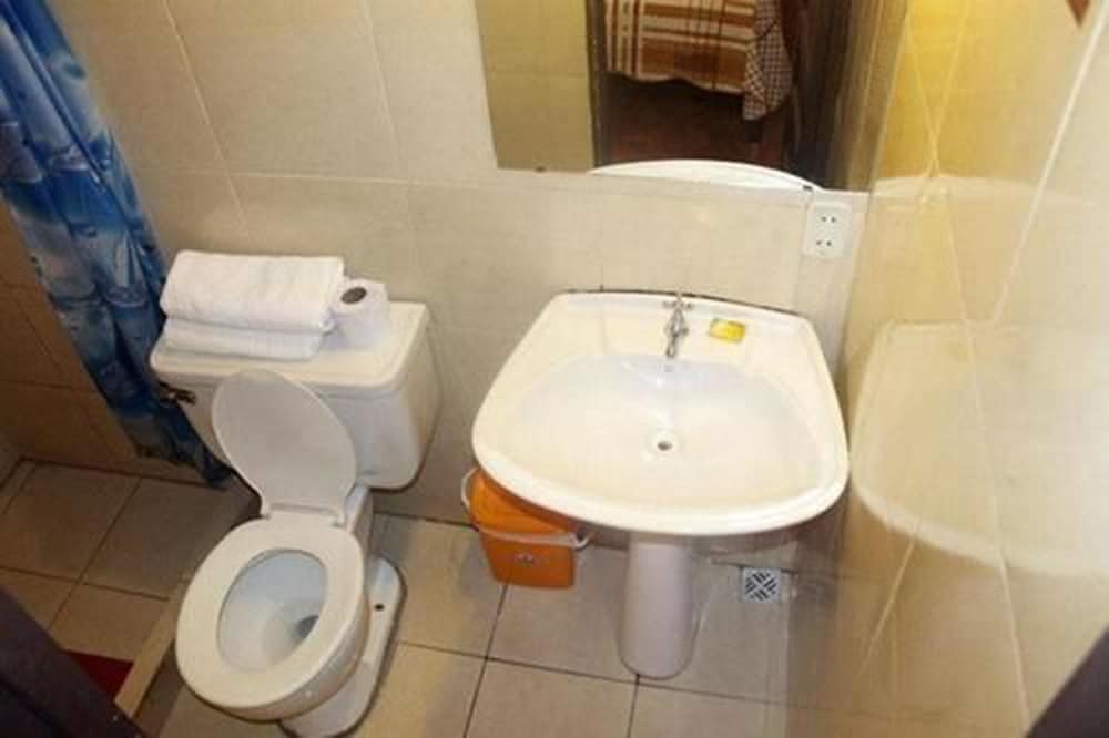Family Room, Multiple Beds, Private Bathroom (Aircon) photo 2