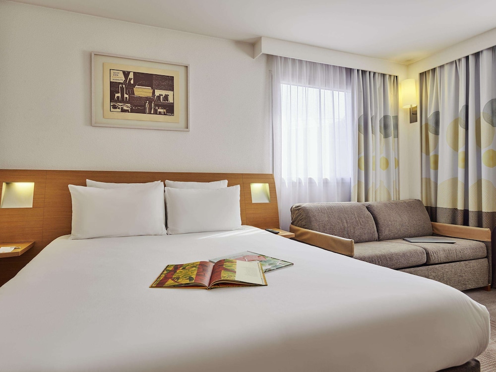 Superior Room, 1 Queen Bed with Sofa bed - Photo 16
