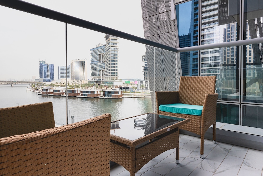 Comfort Apartment, 1 Bedroom, Kitchen, Canal View photo 2
