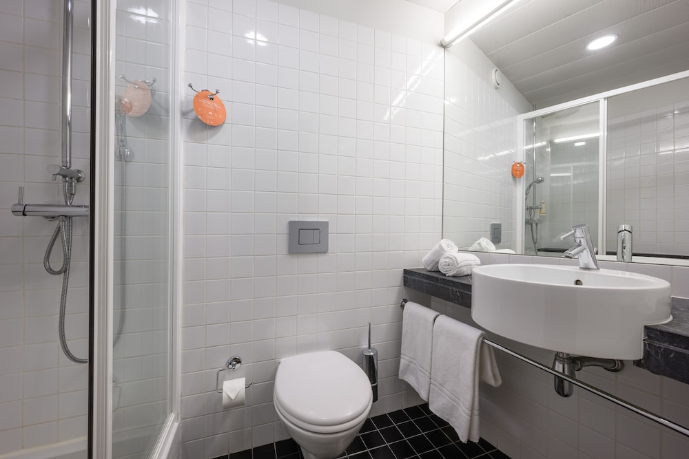 Executive Twin Room - Photo 2