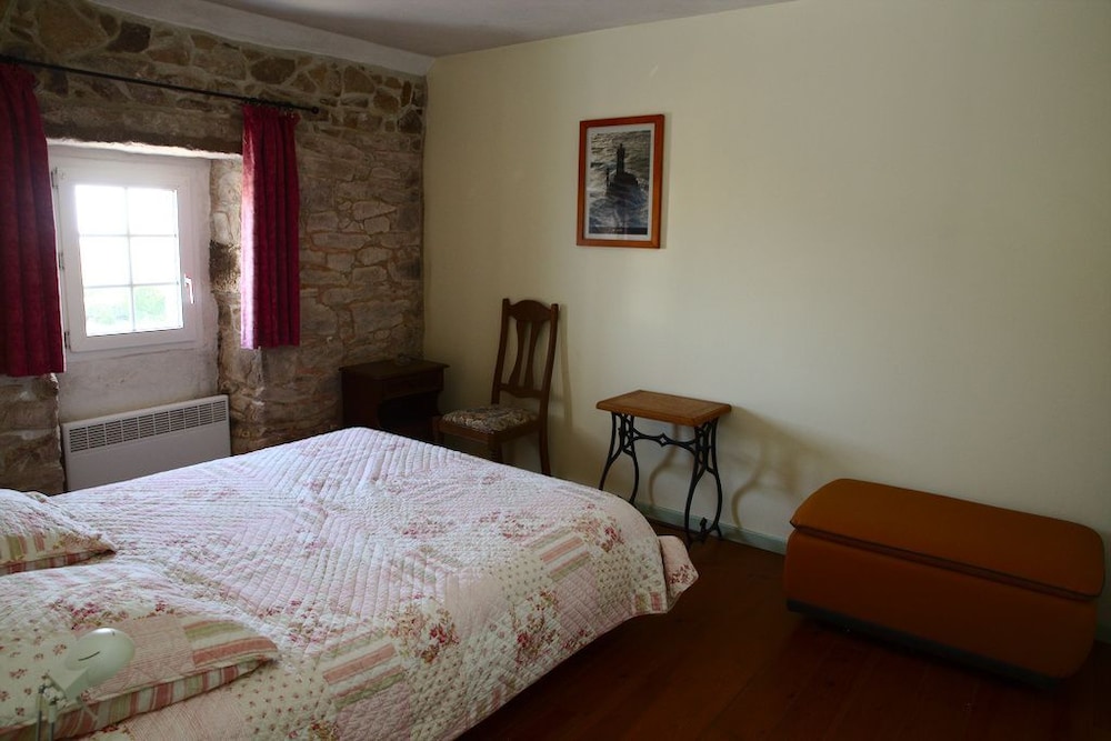House, 3 Bedrooms photo 1