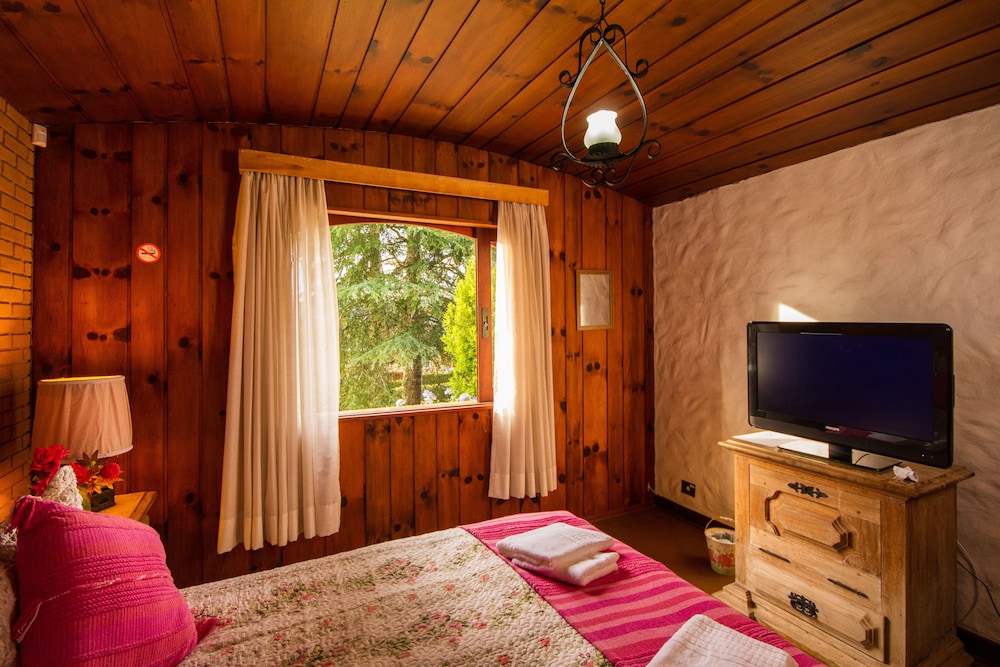 Suite, 1 Double Bed, Mountain View photo 2