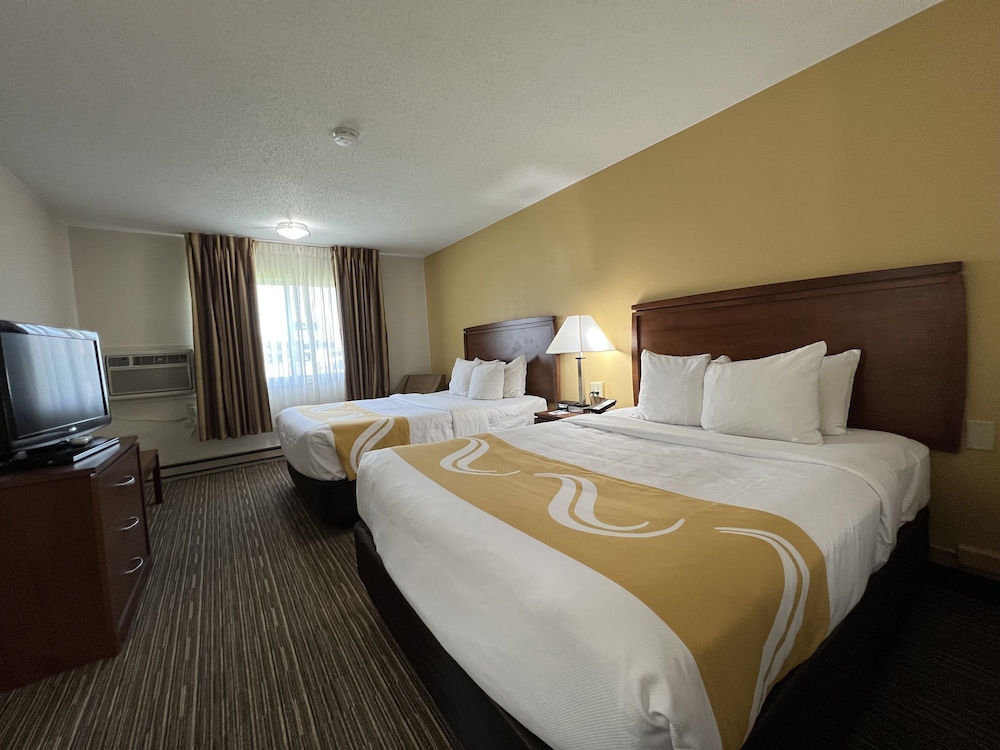 Standard Room, 2 Queen Beds, Non Smoking photo 3
