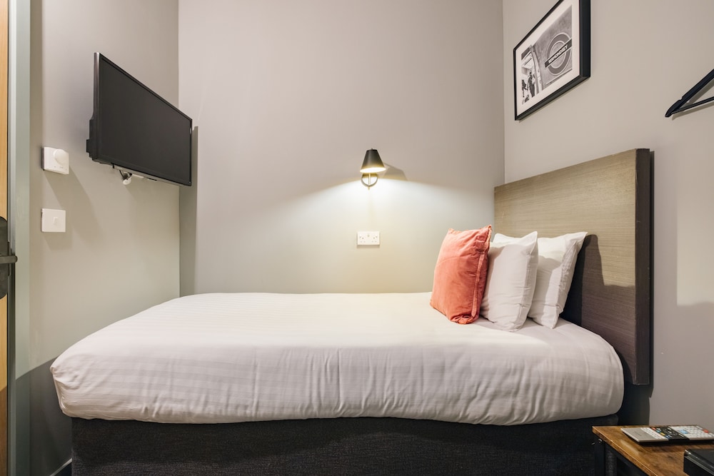 Single Room, No Windows