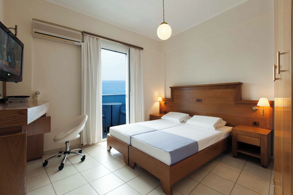 Apartment, 2 Bedrooms, Balcony, Sea View photo 1