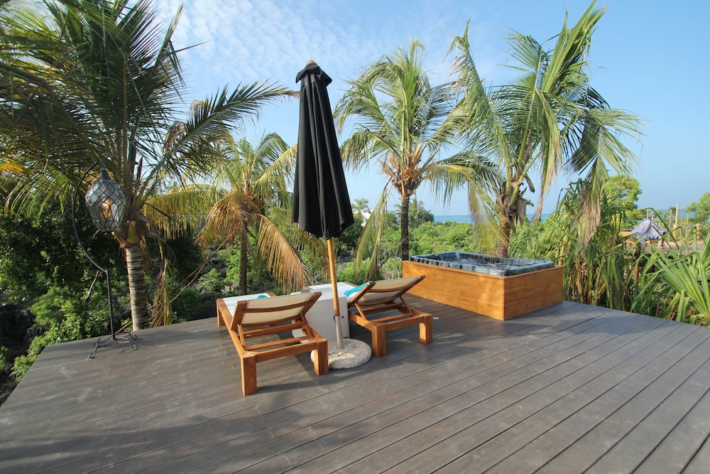 Jungle Villa with private 24-hour butler and Jacuzzi photo 3