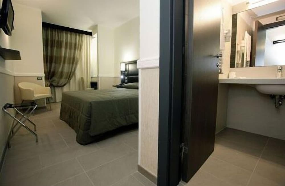 Double Room Single Use photo 2