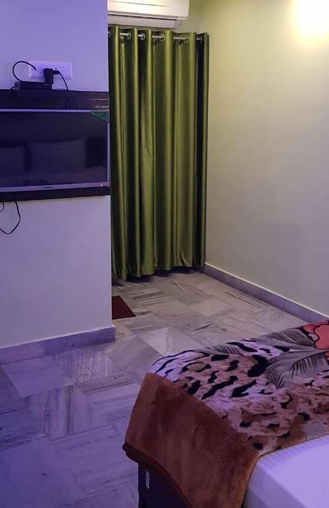 Basic Double Room photo 1