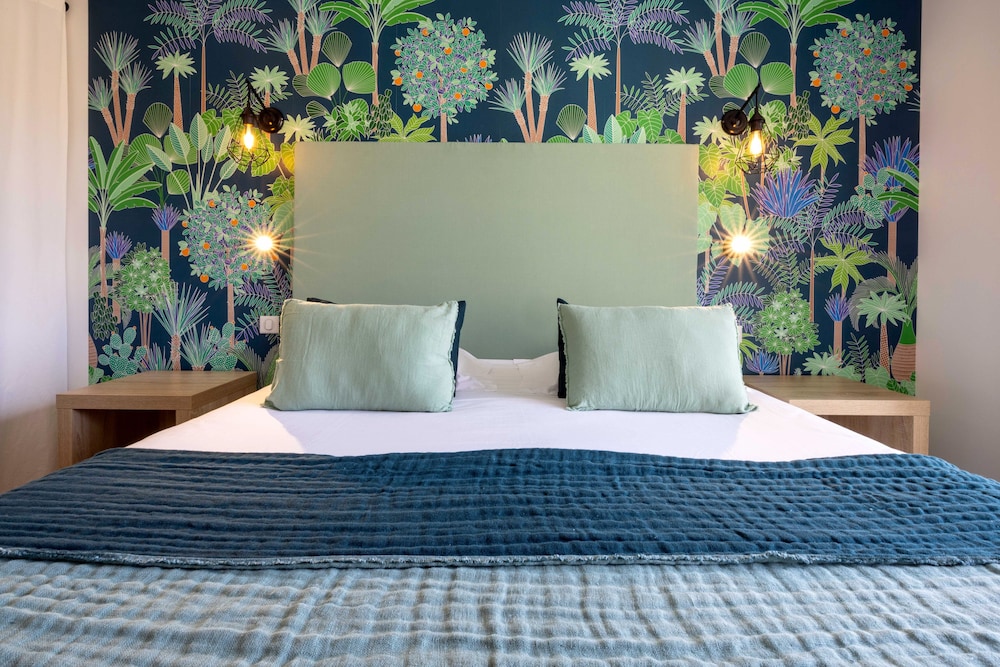 Comfort Quadruple Room, Garden View - Photo 6