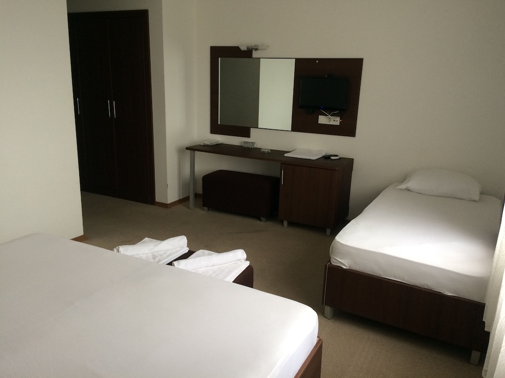 Quadruple Room photo 3
