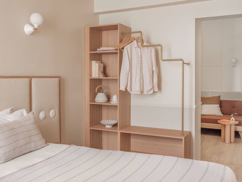 Double Room thumbnail 6