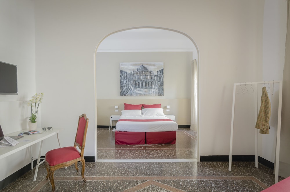 Quadruple Room photo 2