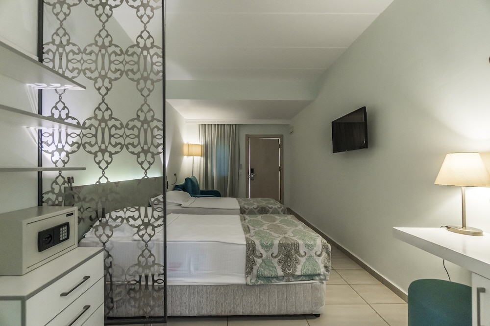 Standard Room photo 3