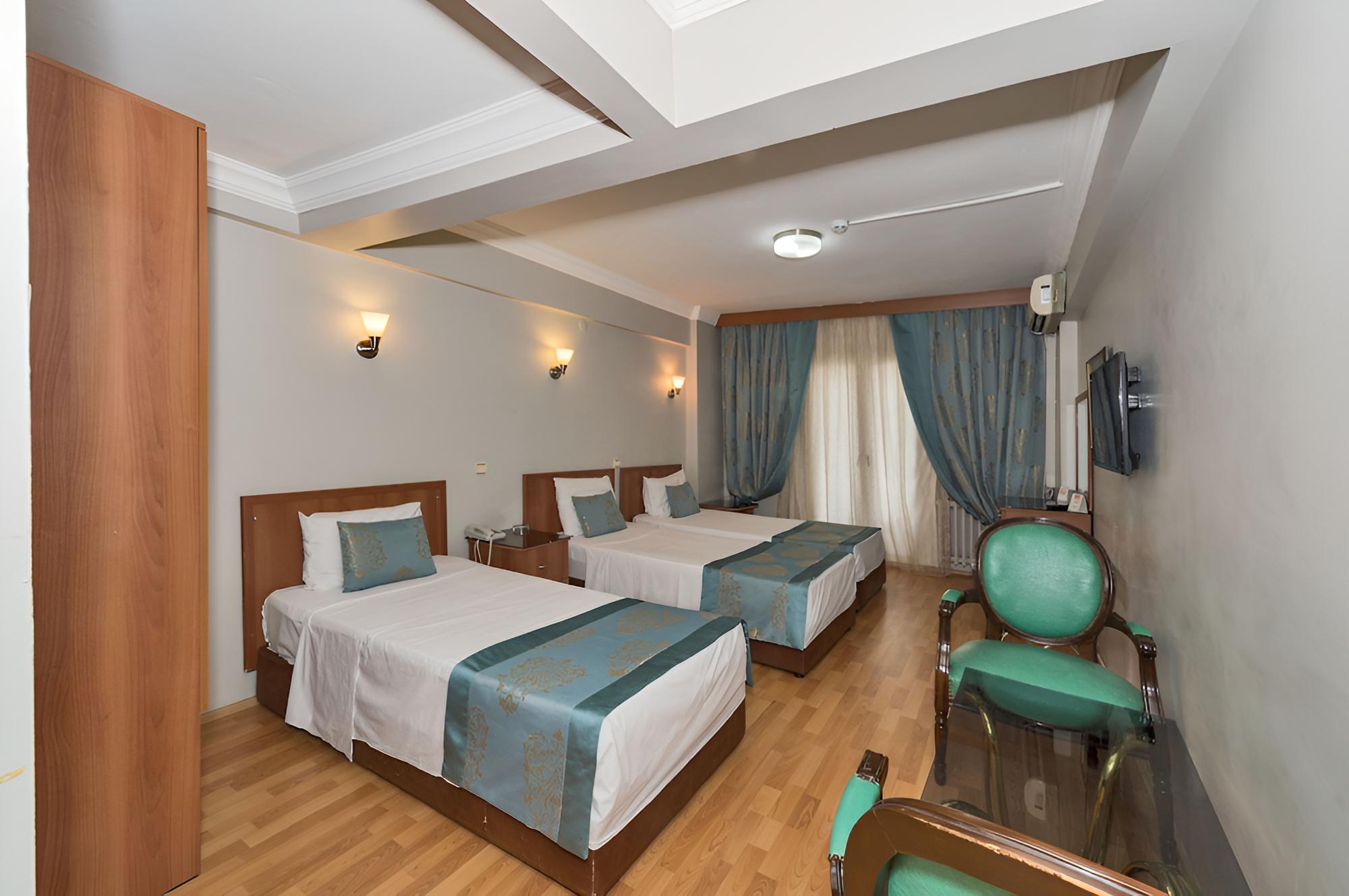 Triple Room photo 2