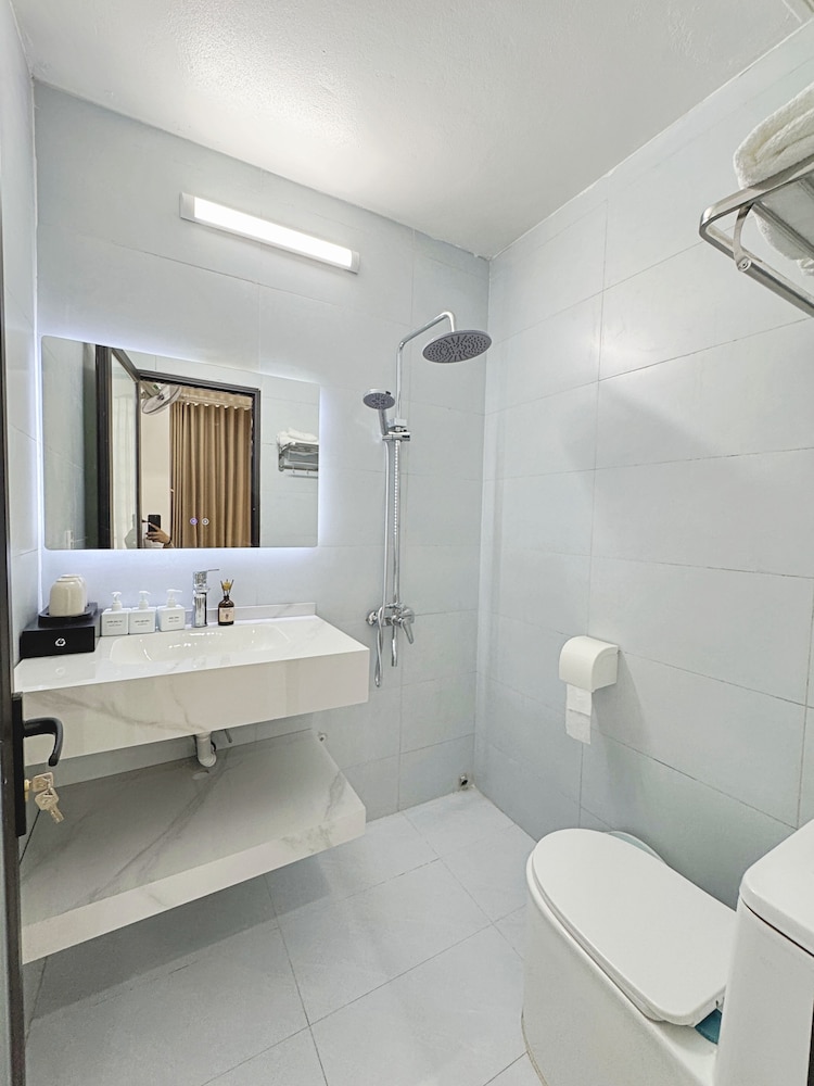 Superior Double Room, Balcony, City View photo 2