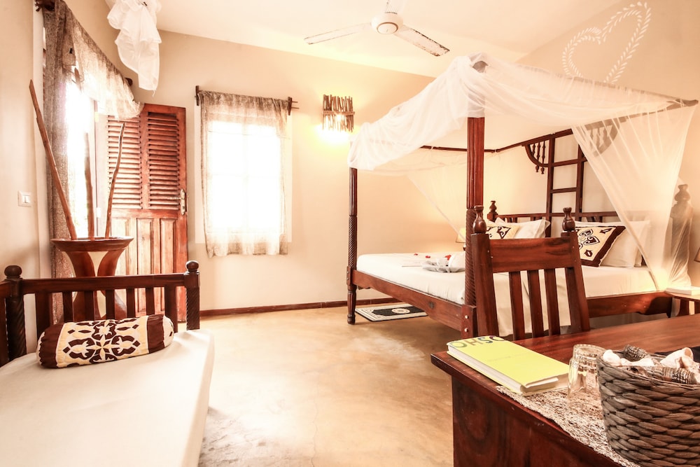 Standard Room, Courtyard View